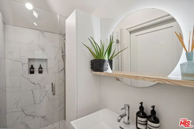 $2,195,000 | 805 South Ogden Drive, Los Angeles, CA 90036