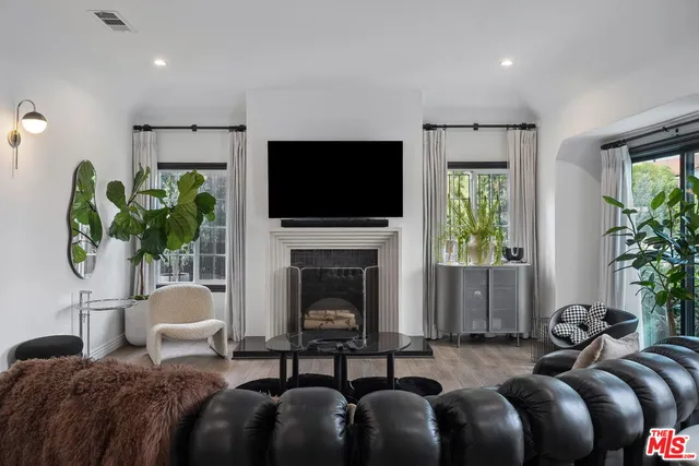 $2,195,000 | 805 South Ogden Drive, Los Angeles, CA 90036