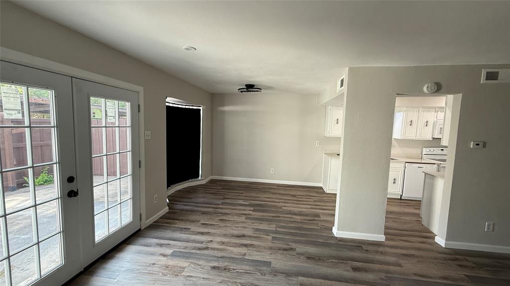 1723 East Grauwyler Road, Unit 122 Irving, TX 75061 - Photo 6 of 16