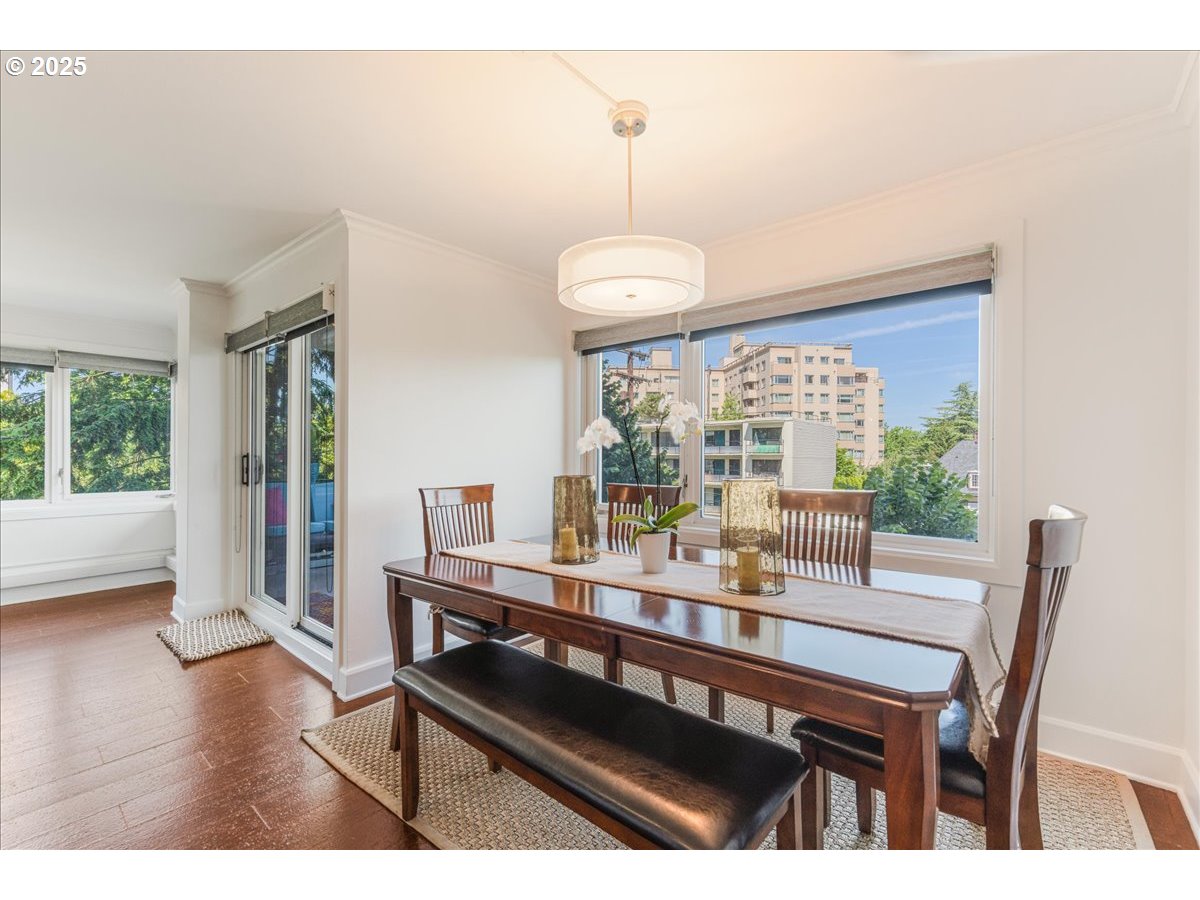 2211 Southwest Park Place, Unit 202 Portland, OR 97205 - Photo 16 of 28