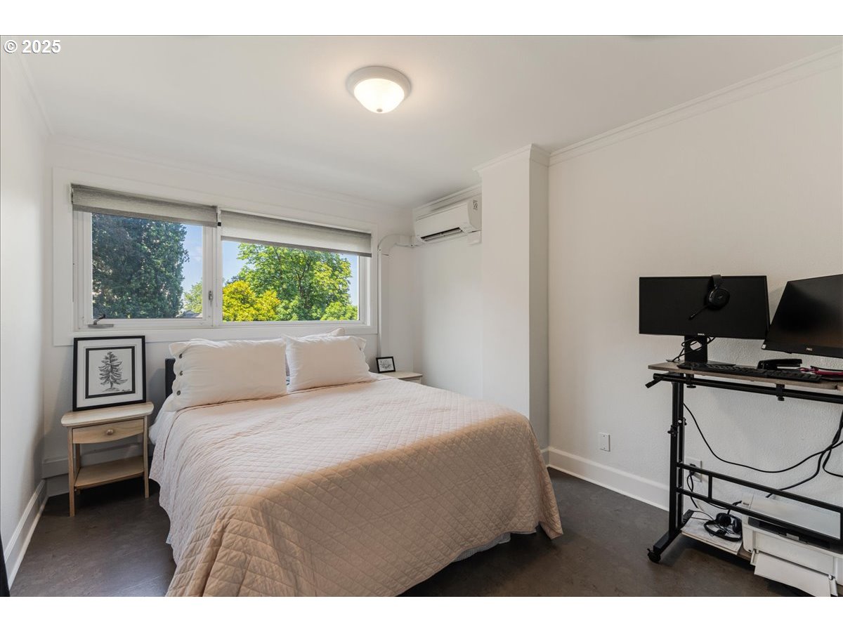 2211 Southwest Park Place, Unit 202 Portland, OR 97205 - Photo 23 of 28