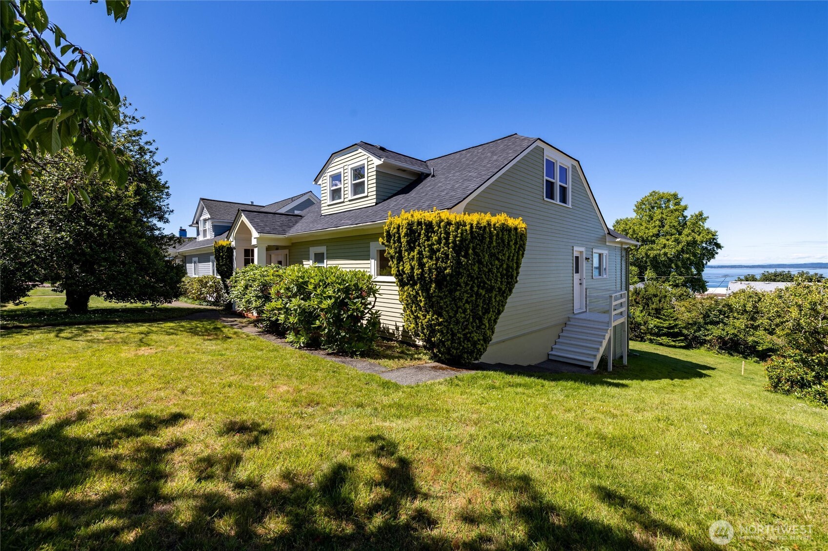 930 16th Street Bellingham, WA 98225 - Photo 34 of 40