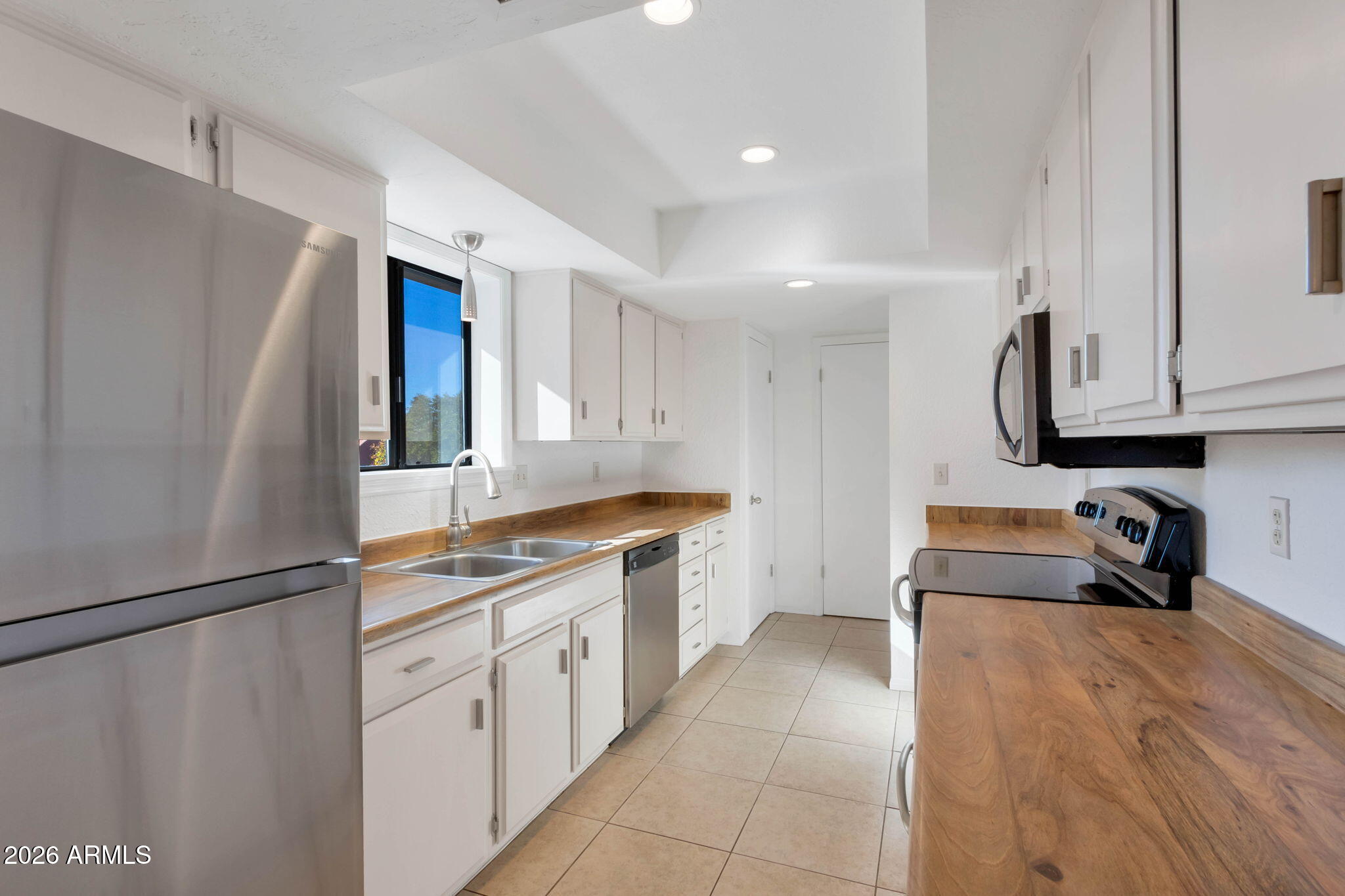 2345 Lariat Road Sedona, AZ 86336 - Photo 15 of 34 Kitchen 3