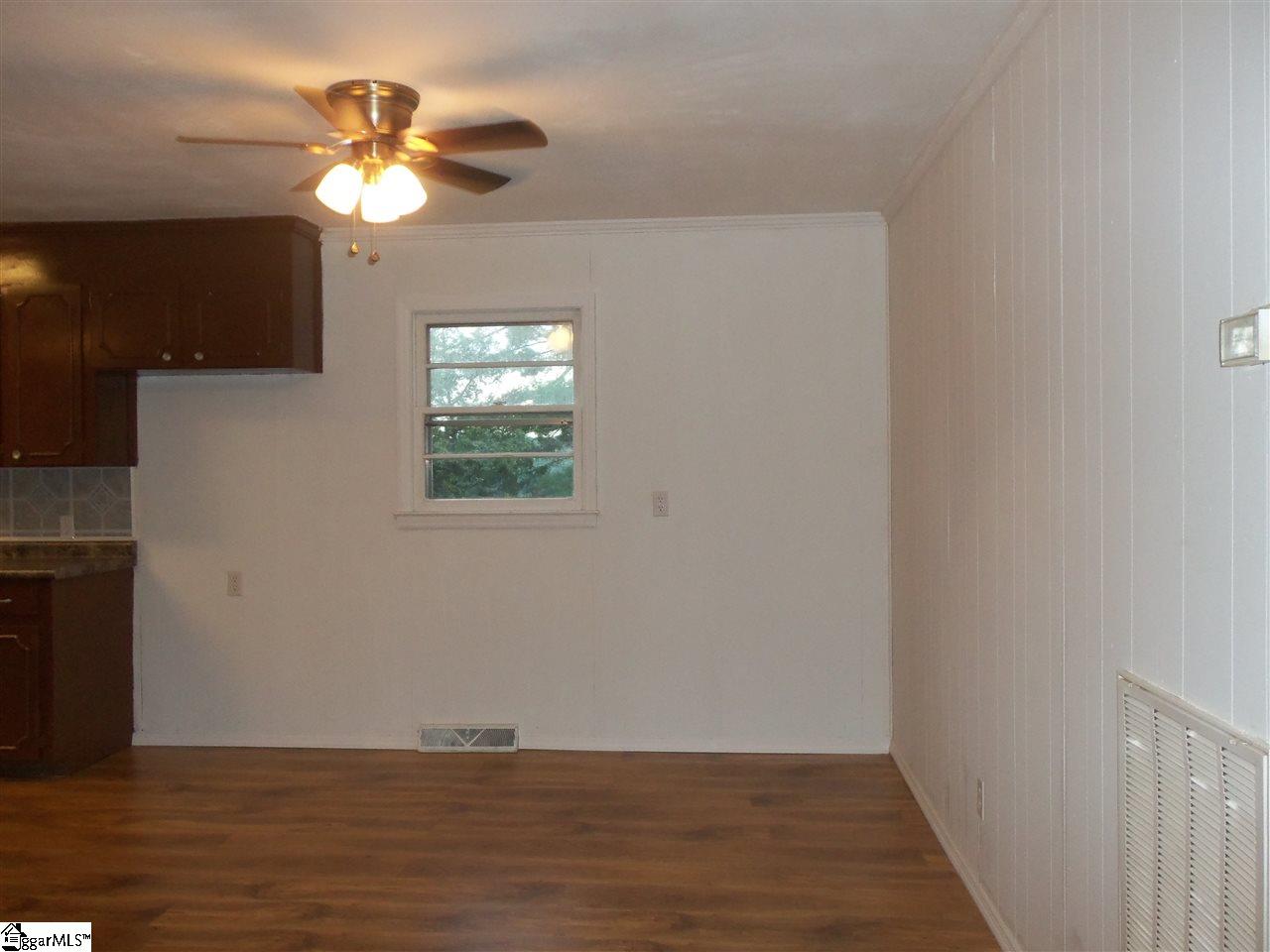 575 Gum Springs Road Taylors, SC 29687 - Photo 11 of 33