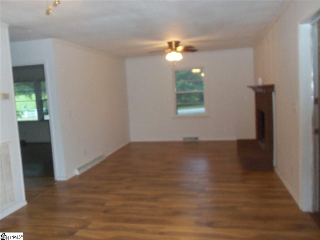 575 Gum Springs Road Taylors, SC 29687 - Photo 12 of 33
