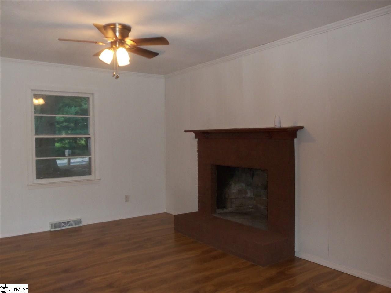 575 Gum Springs Road Taylors, SC 29687 - Photo 13 of 33