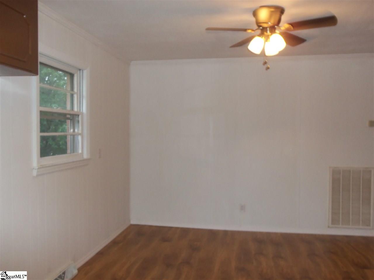 575 Gum Springs Road Taylors, SC 29687 - Photo 14 of 33