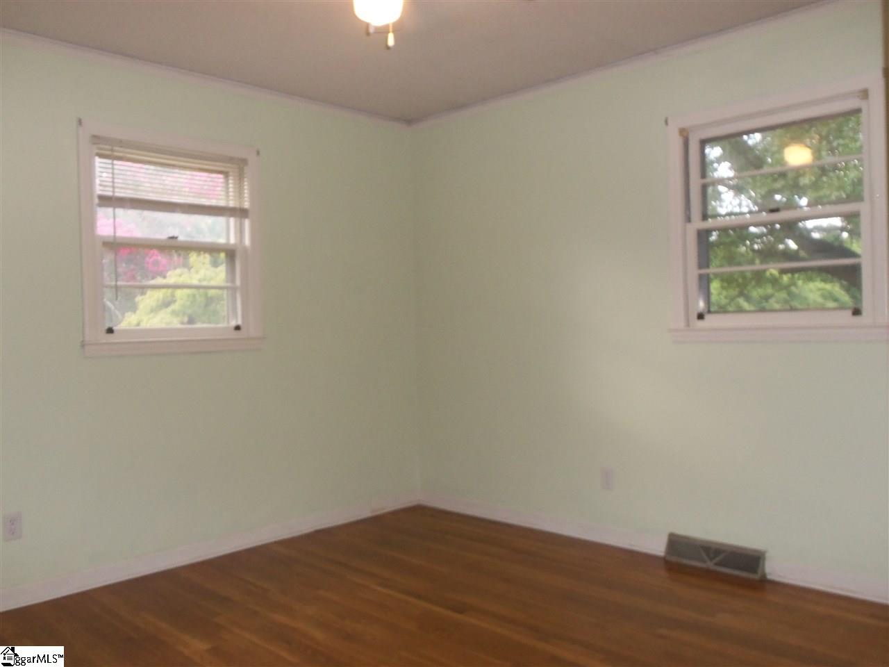 575 Gum Springs Road Taylors, SC 29687 - Photo 16 of 33