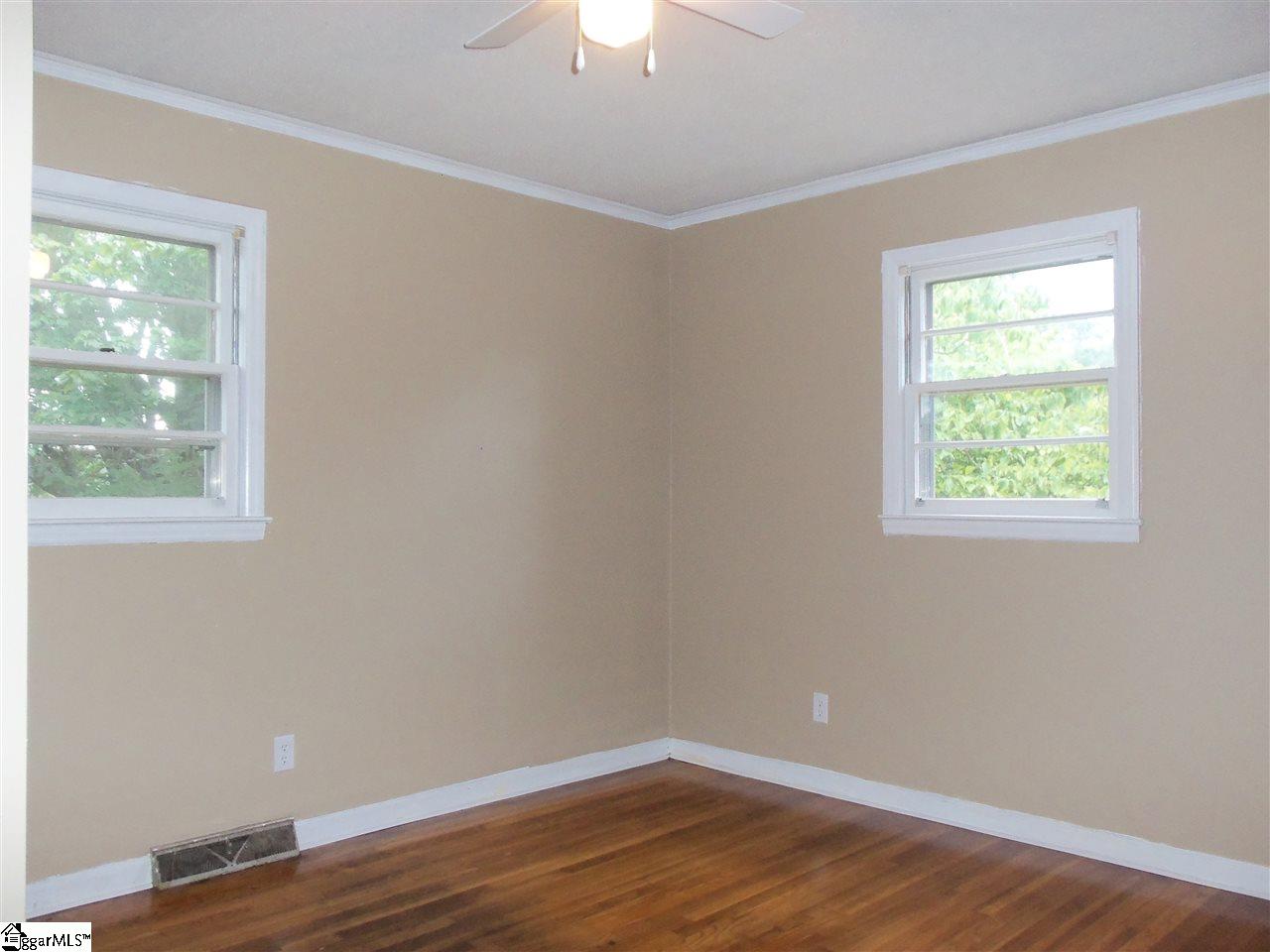 575 Gum Springs Road Taylors, SC 29687 - Photo 17 of 33