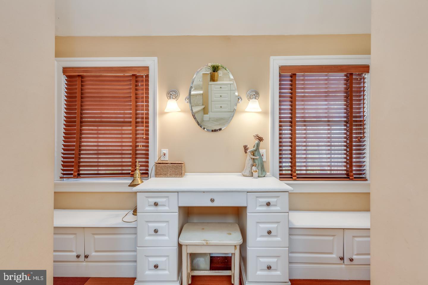 14 Partridge Court Cherry Hill, NJ 08003 - Photo 42 of 65 built in vanity