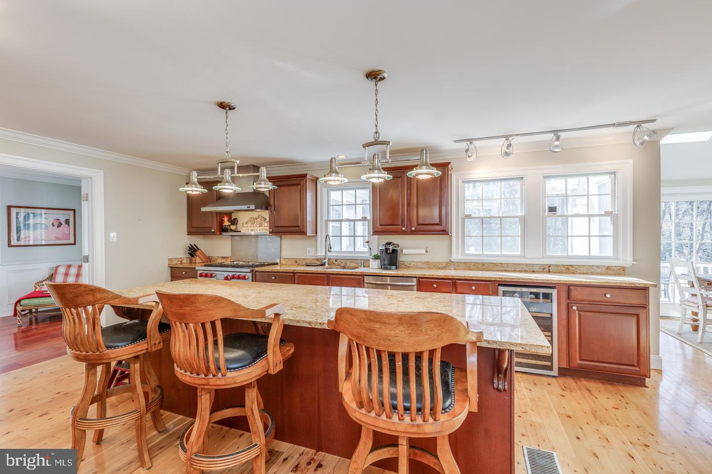 14 Partridge Court Cherry Hill, NJ 08003 - Photo 9 of 65 Large kitchen island