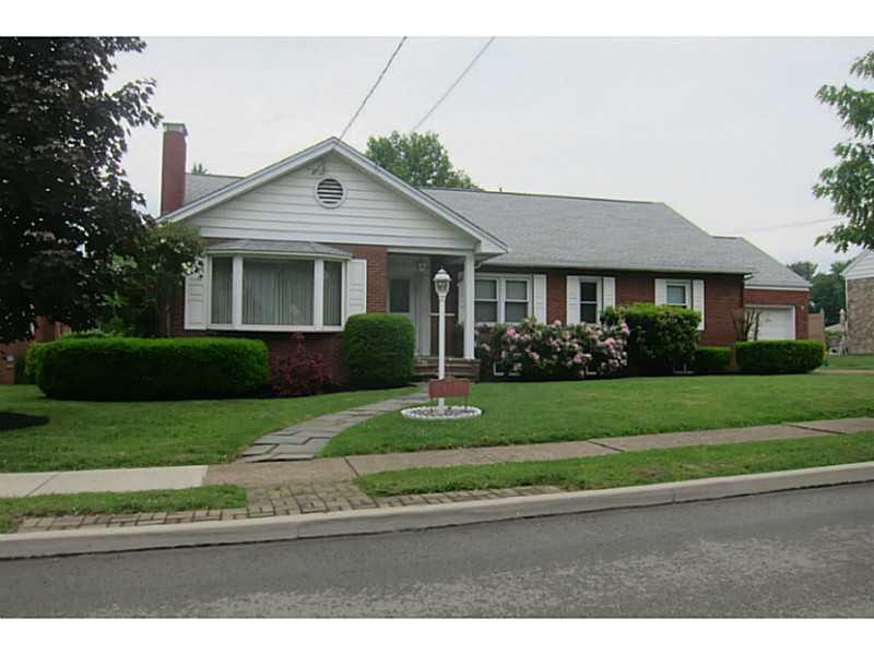 423 Locust Street Indiana, PA 15701 - Photo 1 of 11 Exterior Front.