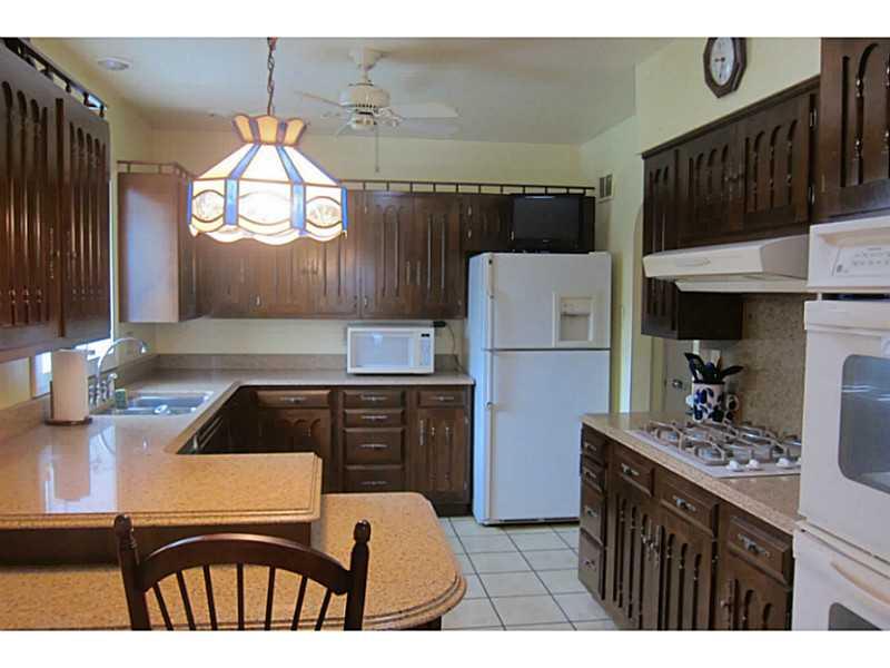 423 Locust Street Indiana, PA 15701 - Photo 2 of 11 Kitchen.
