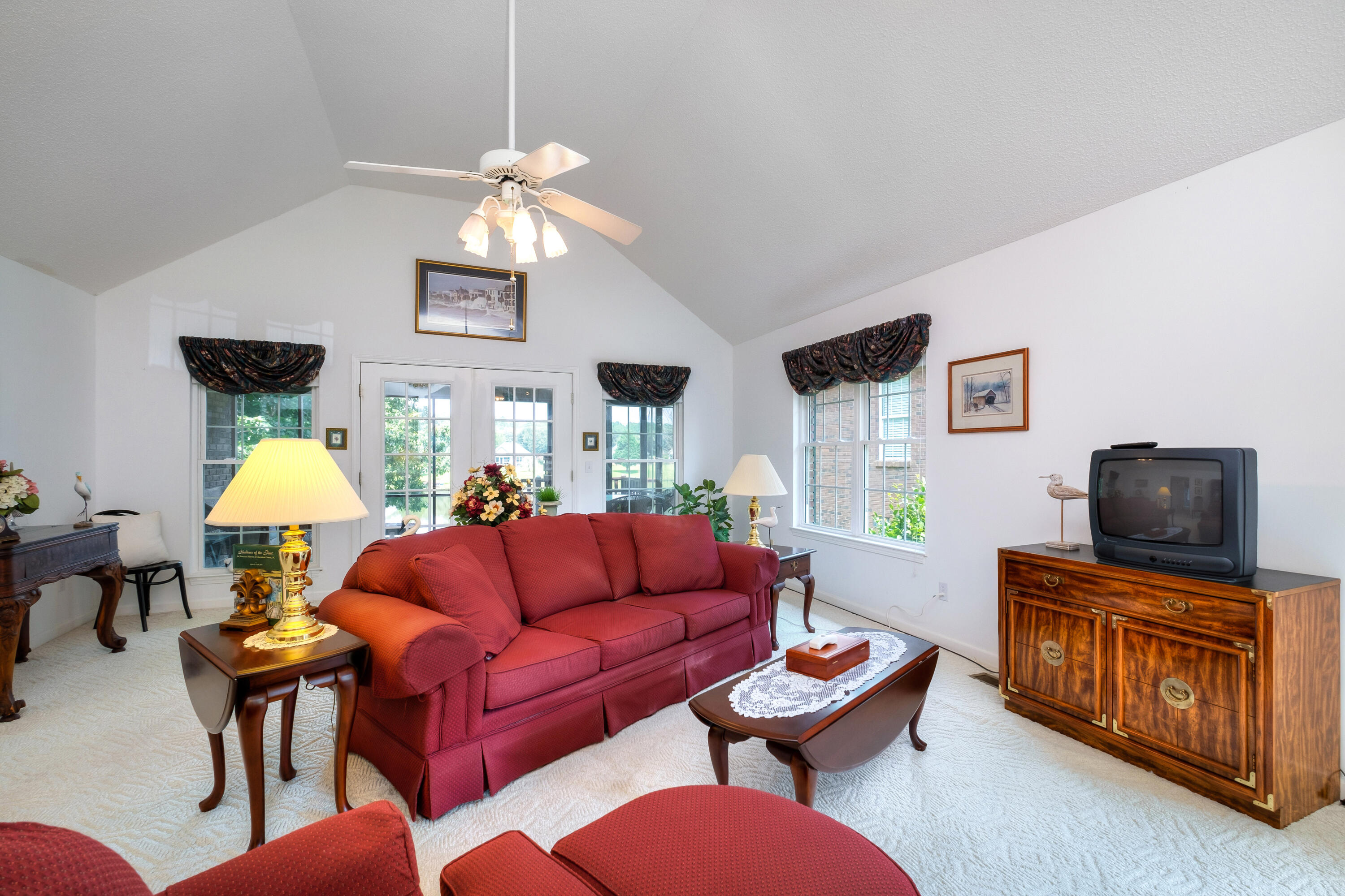 12 Ridge Lake Drive Manning, SC 29102 - Photo 16 of 49 GREAT ROOM