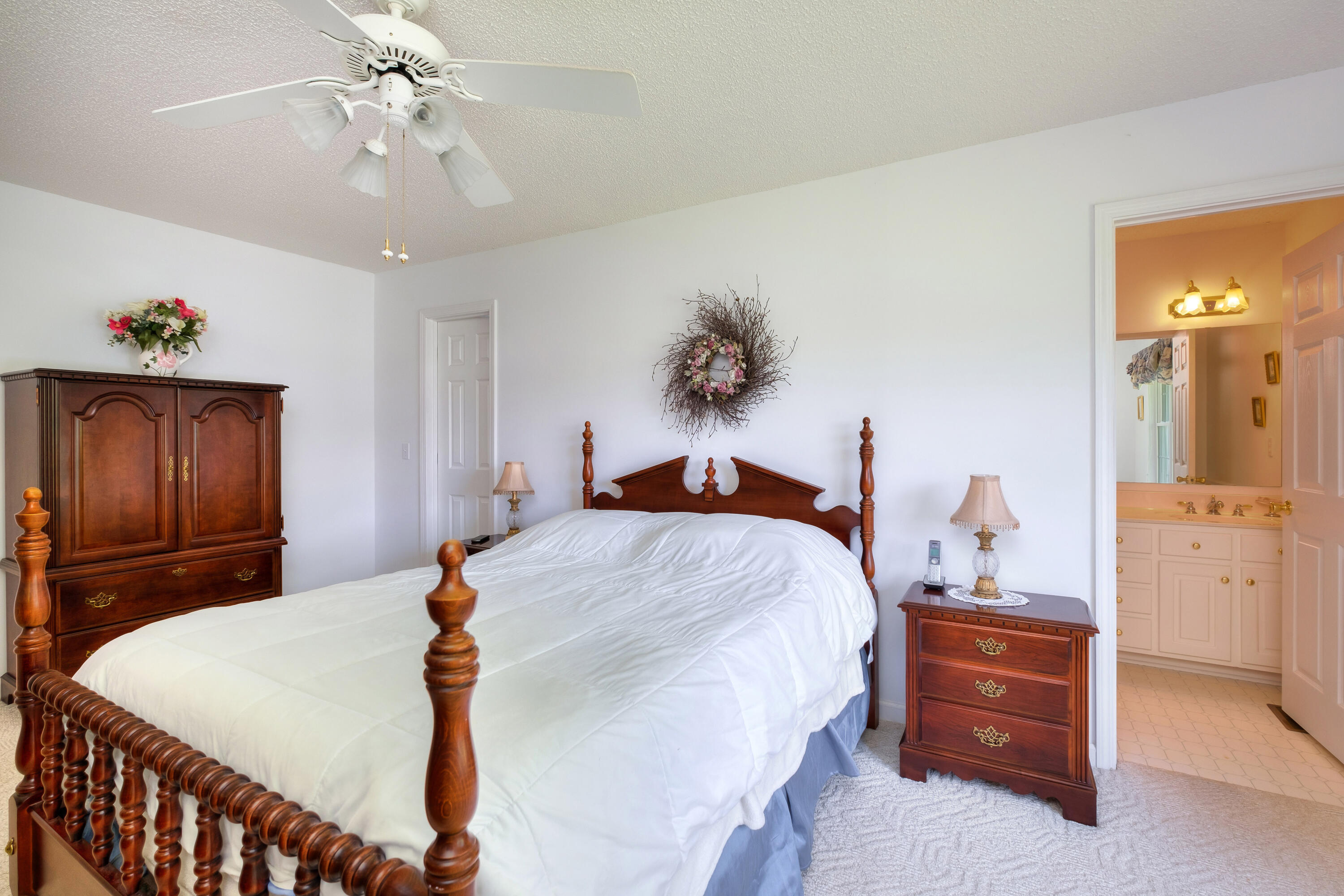 12 Ridge Lake Drive Manning, SC 29102 - Photo 19 of 49 OWNERS BEDROOM