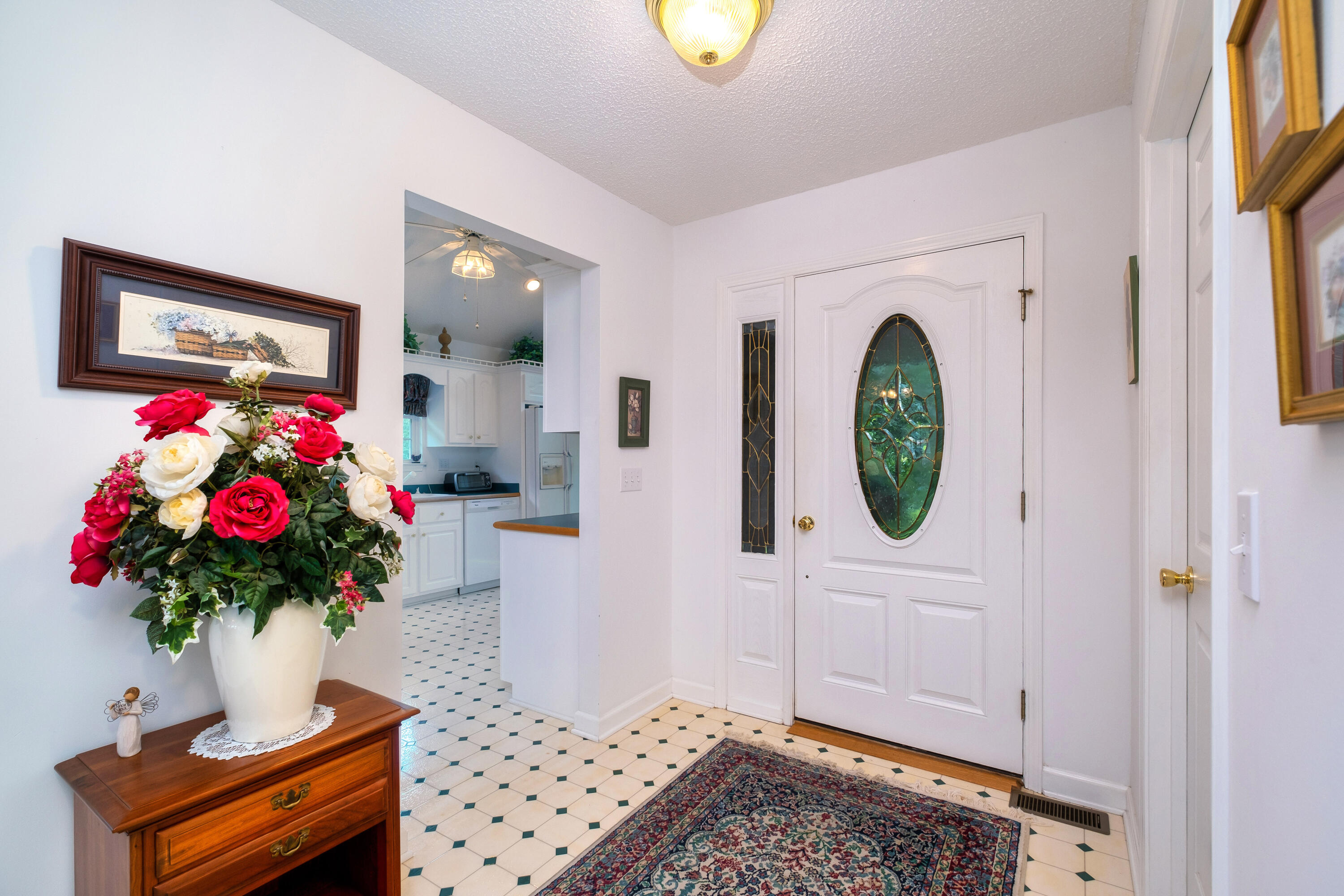 12 Ridge Lake Drive Manning, SC 29102 - Photo 8 of 49 FOYER