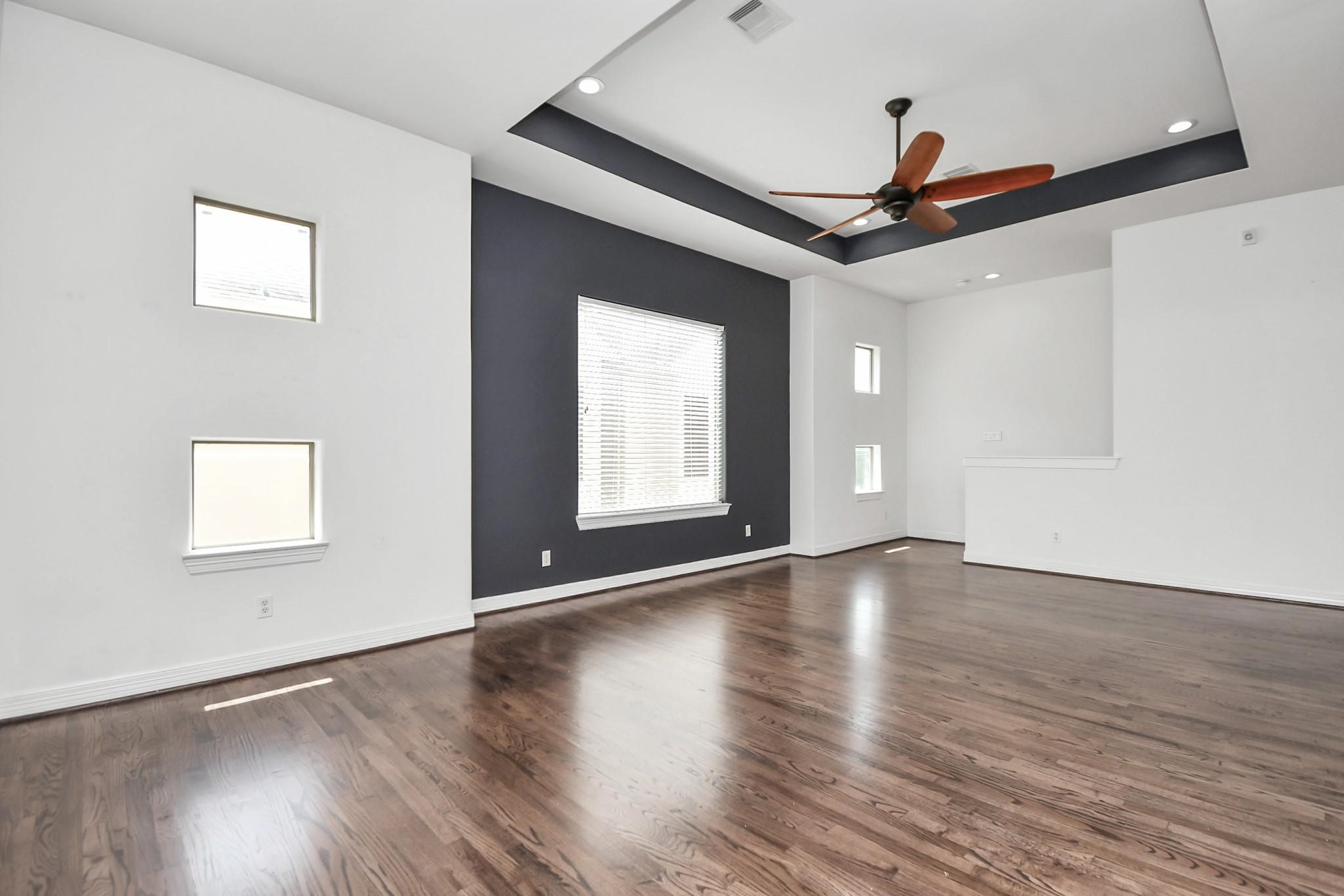3900 Center Street Houston, TX 77007 - Photo 8 of 25 Pictures are from previous listing