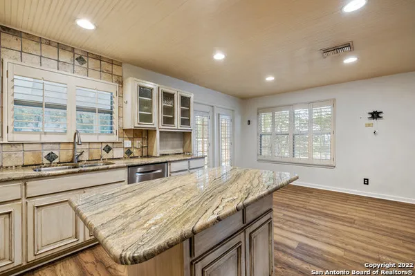 $2,250 | 17119 Terra Rosa, Helotes, TX 78023