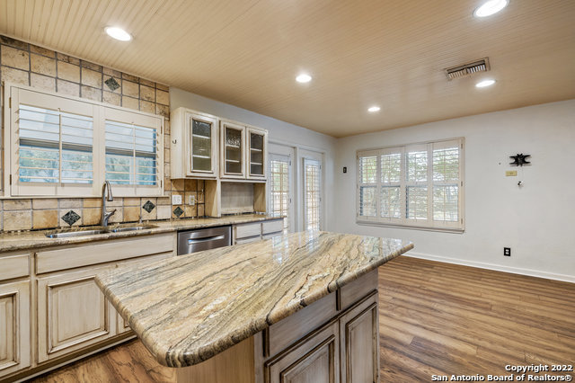 17119 Terra Rosa Helotes, TX 78023 - Photo 11 of 18