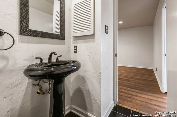 $2,250 | 17119 Terra Rosa, Helotes, TX 78023