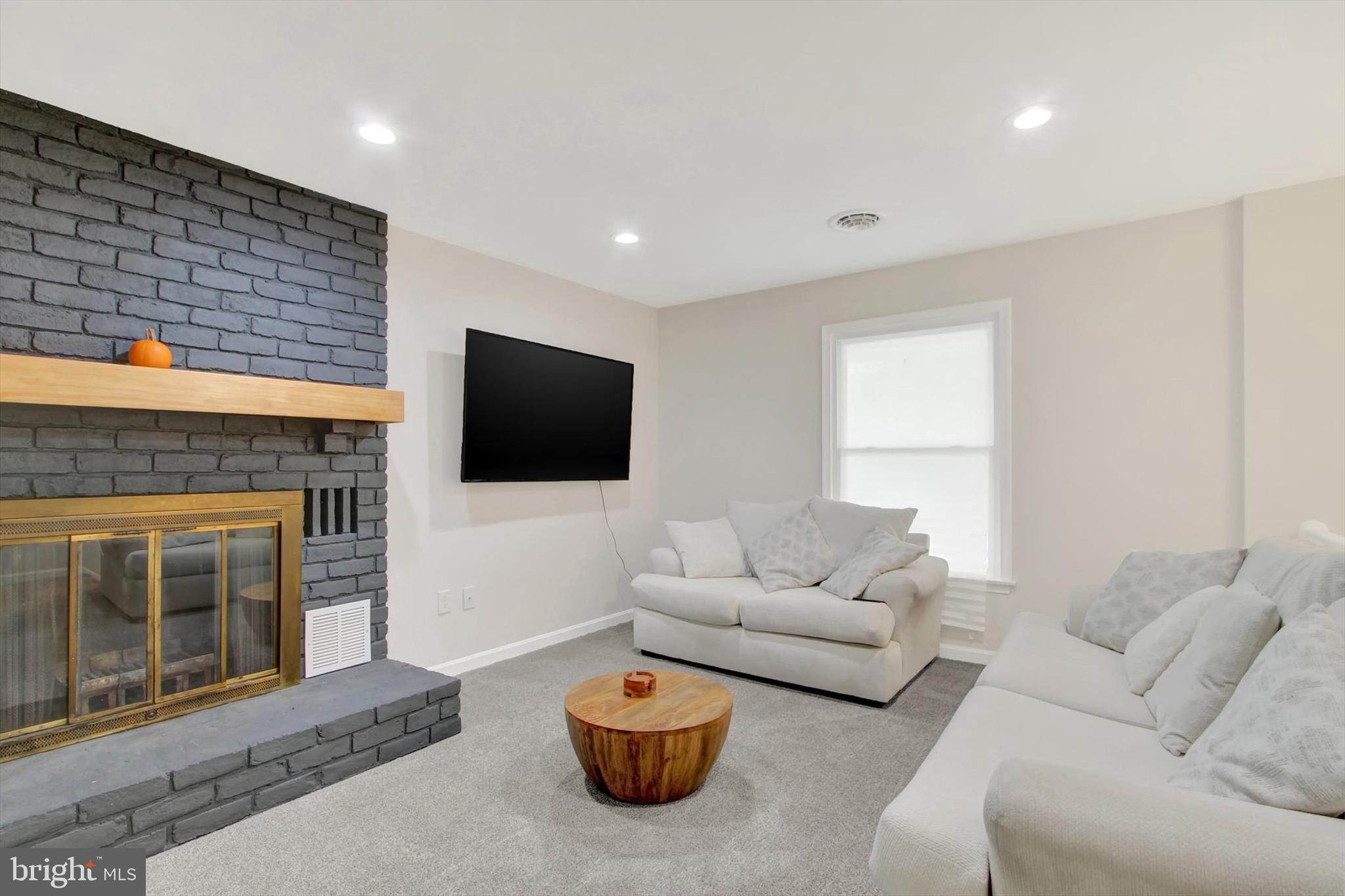 630 Mehring Road Littlestown, PA 17340 - Photo 3 of 27 Gallery Image 3