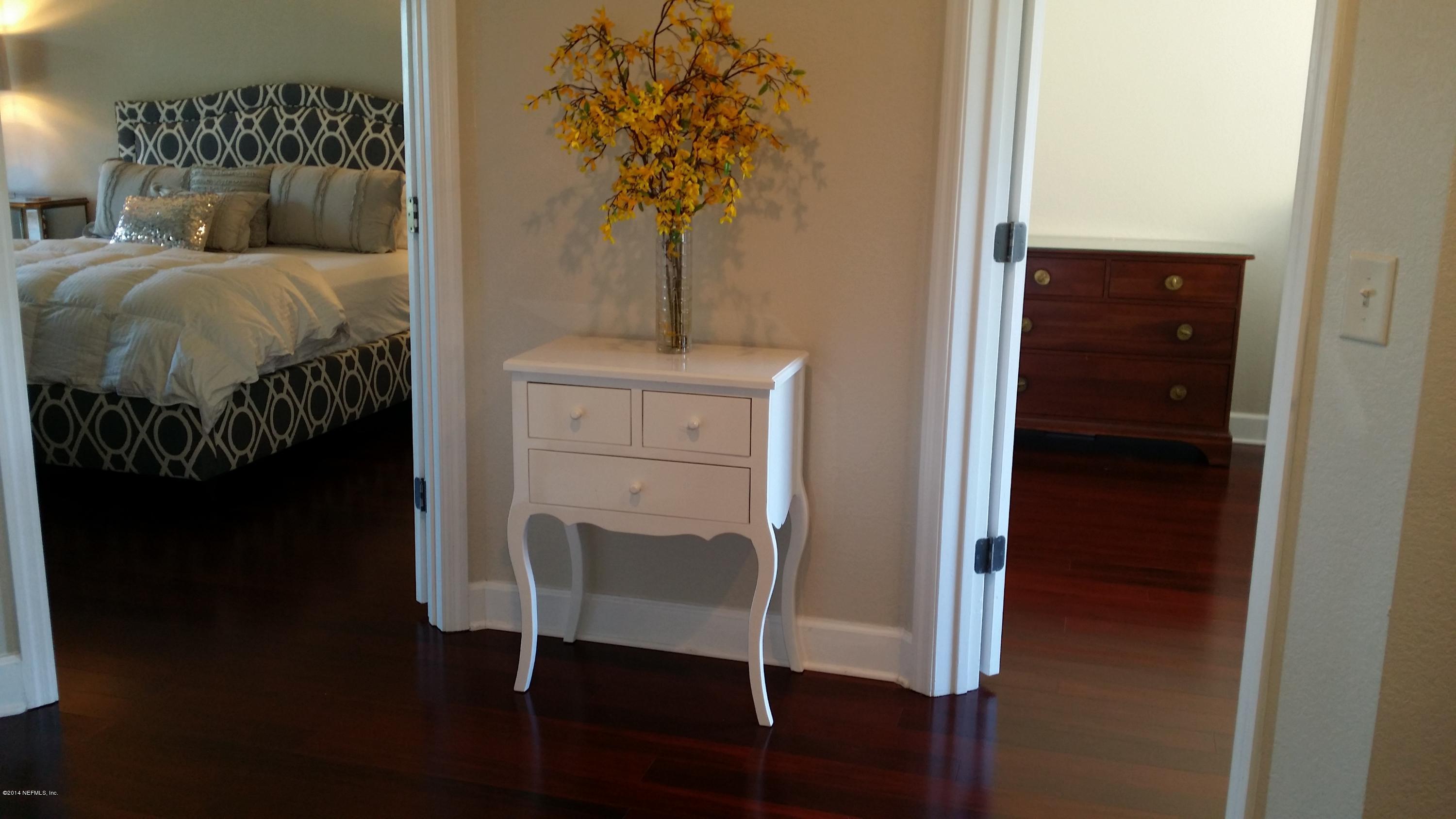 9745 Touchton Road, Unit 3002 Jacksonville, FL 32246 - Photo 8 of 12 beautifull new floors