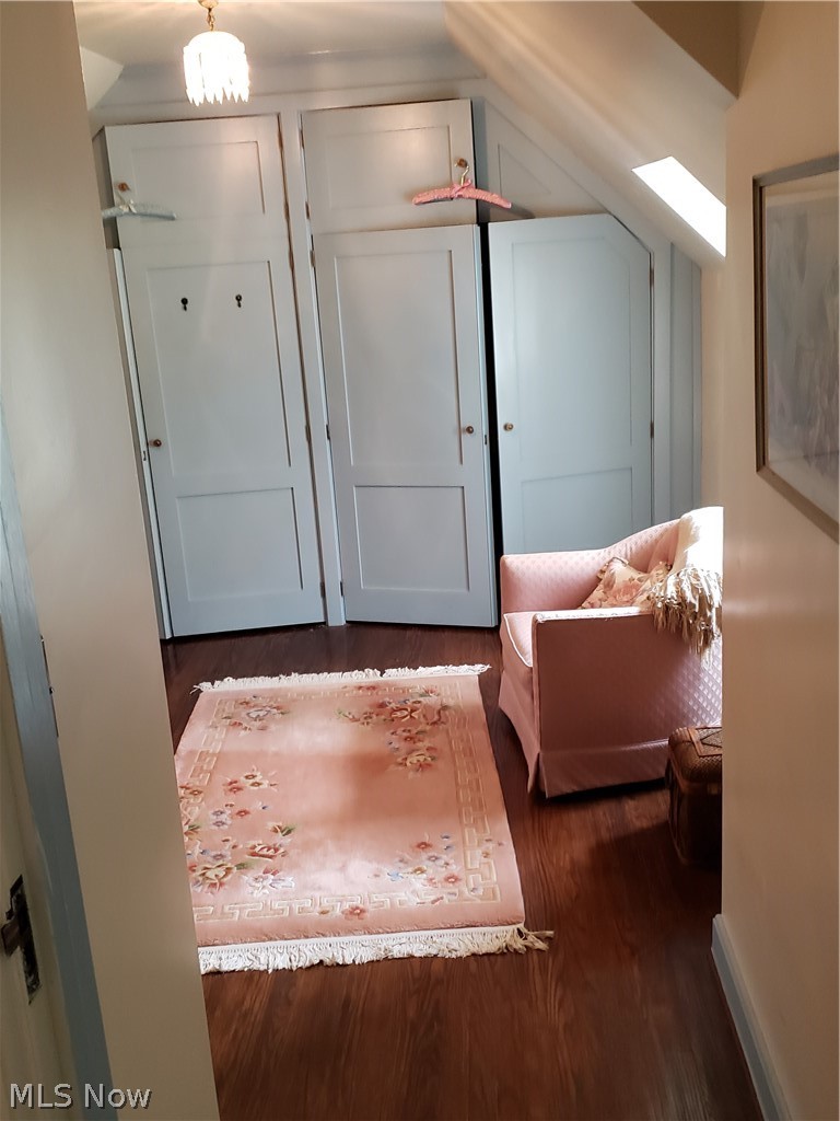 2118 Volney Road Youngstown, OH 44511 - Photo 26 of 35 Dressing room off Master