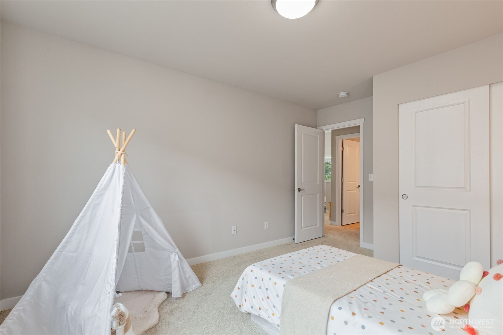 19230 37th Drive Southeast, Unit 4 Bothell, WA 98012 - Photo 31 of 39