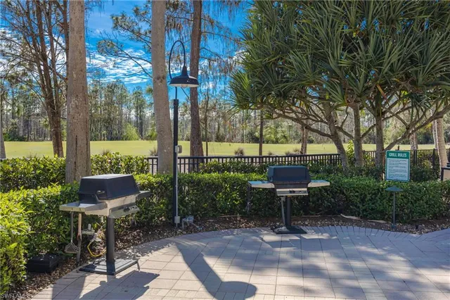 $1,995,000 | 2748 Tiburon Boulevard East, Unit C505, Naples, FL 34109