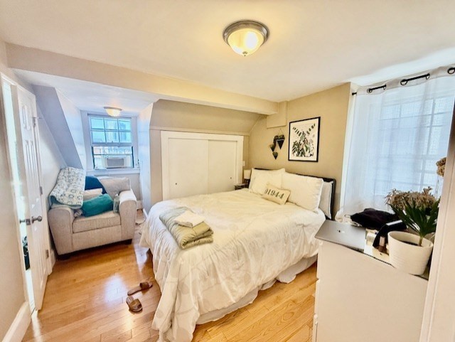 2 Derne Street, Unit 5 Boston, MA 02114 - Photo 12 of 14