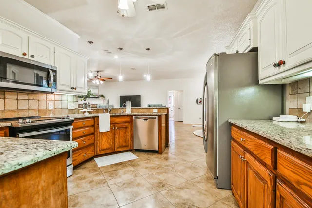 $2,800 | 5506 105th Street, Lubbock, TX 79424