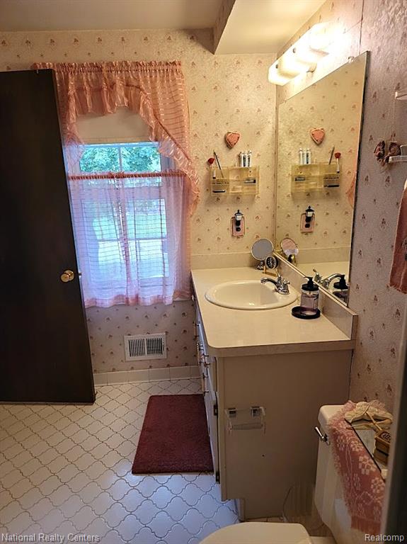 25630 Branchaster Road Farmington Hills, MI 48336 - Photo 29 of 48