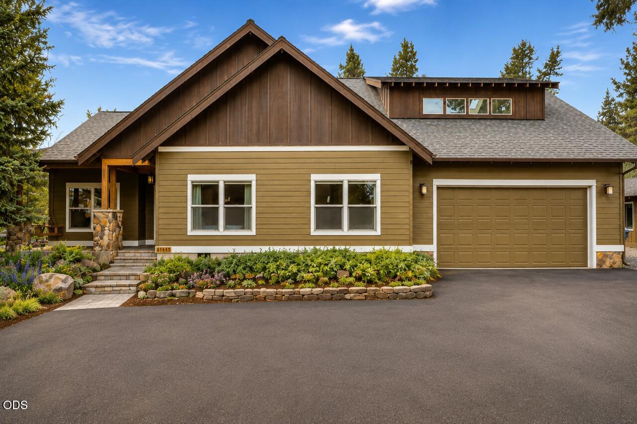 21125 Bear Creek Road Bend, OR 97702 - Photo 1 of 71
