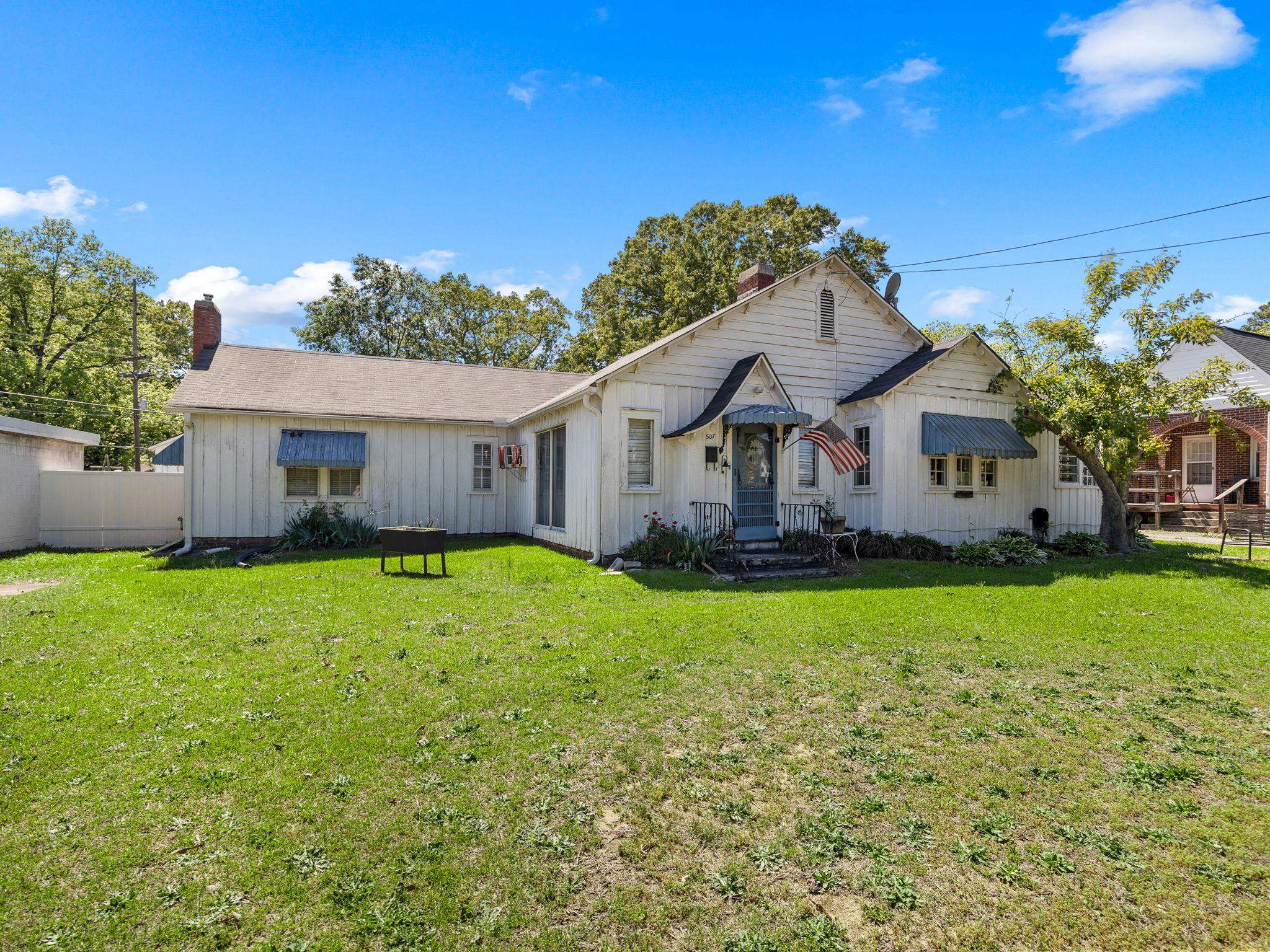 507 Thompson Boulevard Union, SC 29379 - Photo 2 of 33