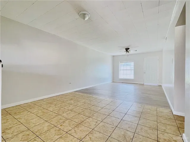 $800 | 1120 Valley View Drive, Unit A1, Weslaco, TX 78596