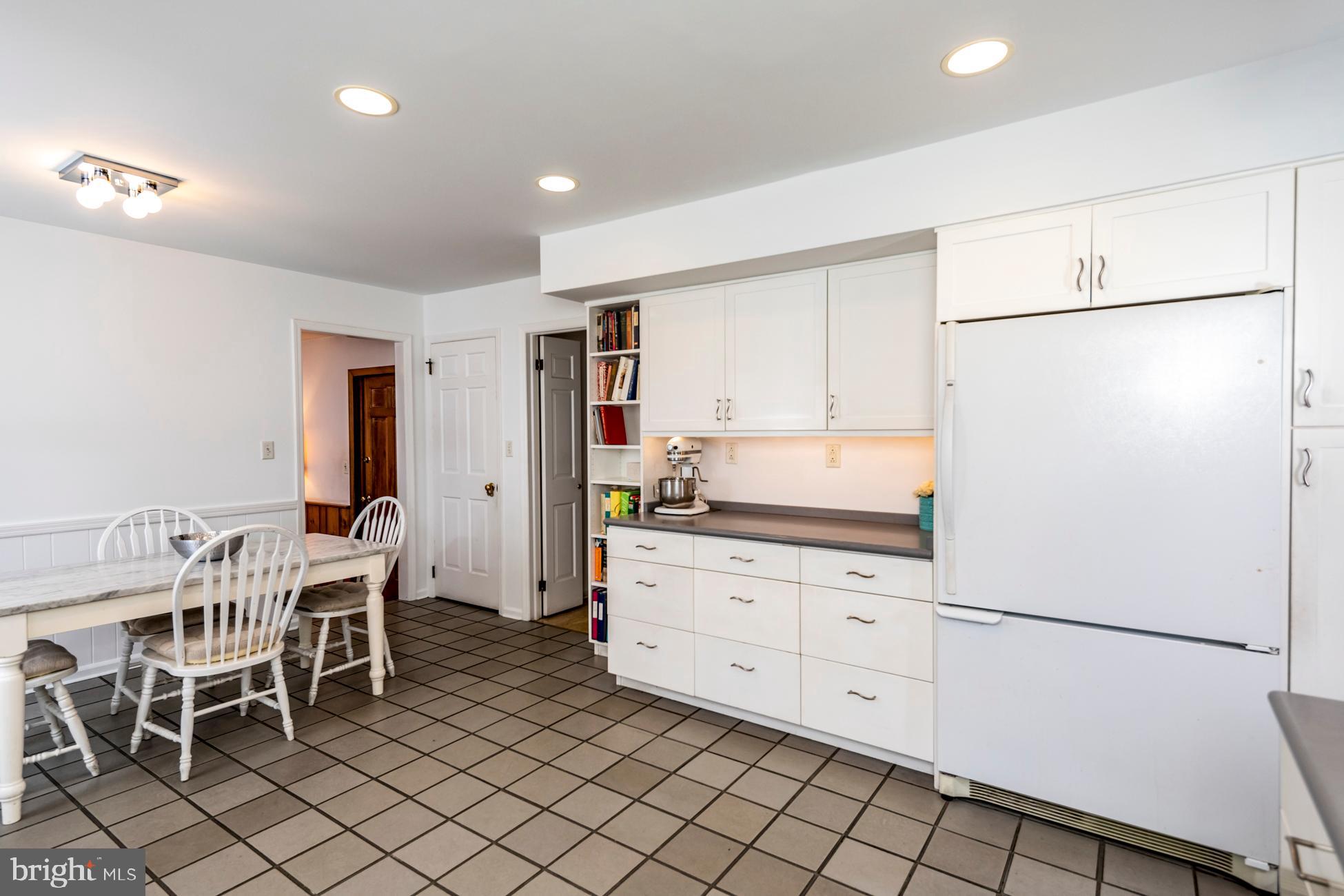 46 Terhune Road Princeton, NJ 08540 - Photo 10 of 36 Kitchen and Breakfast Area