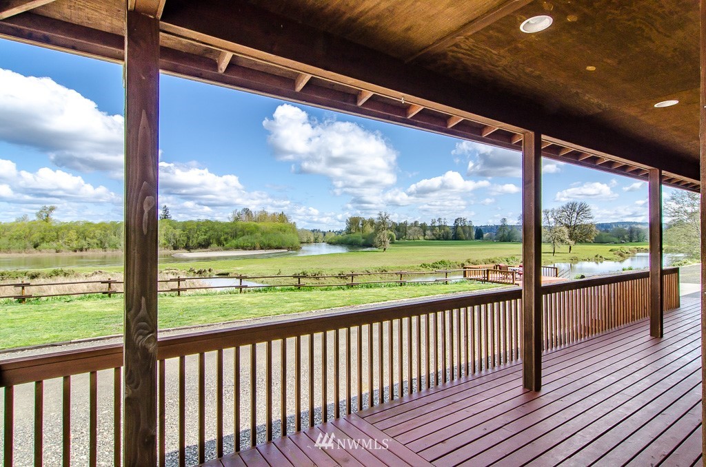 15 South Bank Road Elma, WA 98541 - Photo 6 of 32 a view of city with a large window