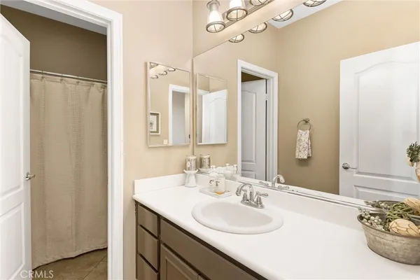 $869,000 | 33741 McKenny Place, Yucaipa, CA 92399