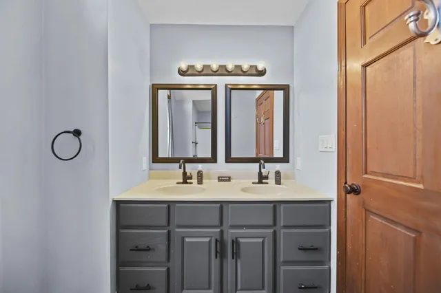 $369,875 | 800 Stetson Street, Tecumseh, MI 49286