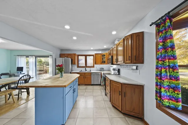 $369,875 | 800 Stetson Street, Tecumseh, MI 49286