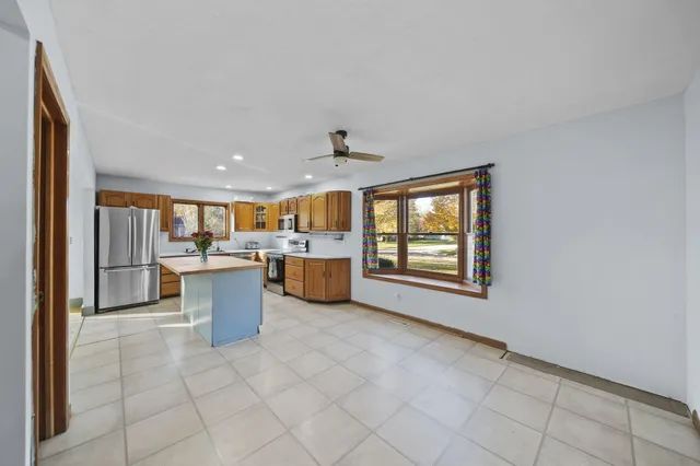 $369,875 | 800 Stetson Street, Tecumseh, MI 49286