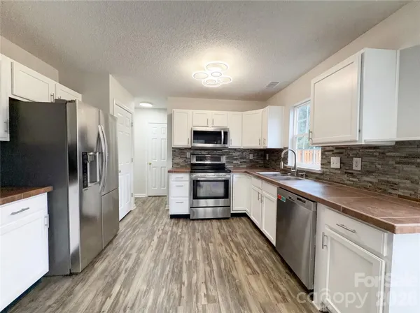 $325,000 | 197 Markham Drive, Mooresville, NC 28115