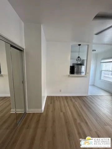 $1,450 | 250 South Kenmore Avenue, Los Angeles, CA 90004