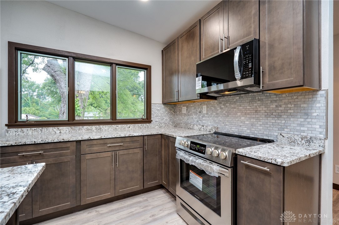 2823 Lantz Road Beavercreek, OH 45434 - Photo 11 of 30 Gallery Image 11