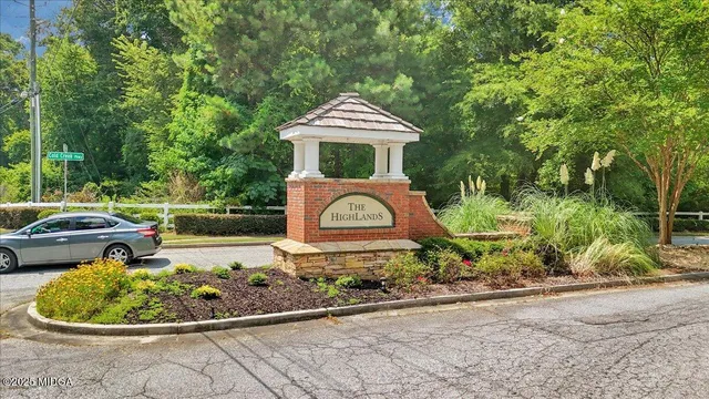 $1,950 | 116 Poplar Street, Macon, GA 31210