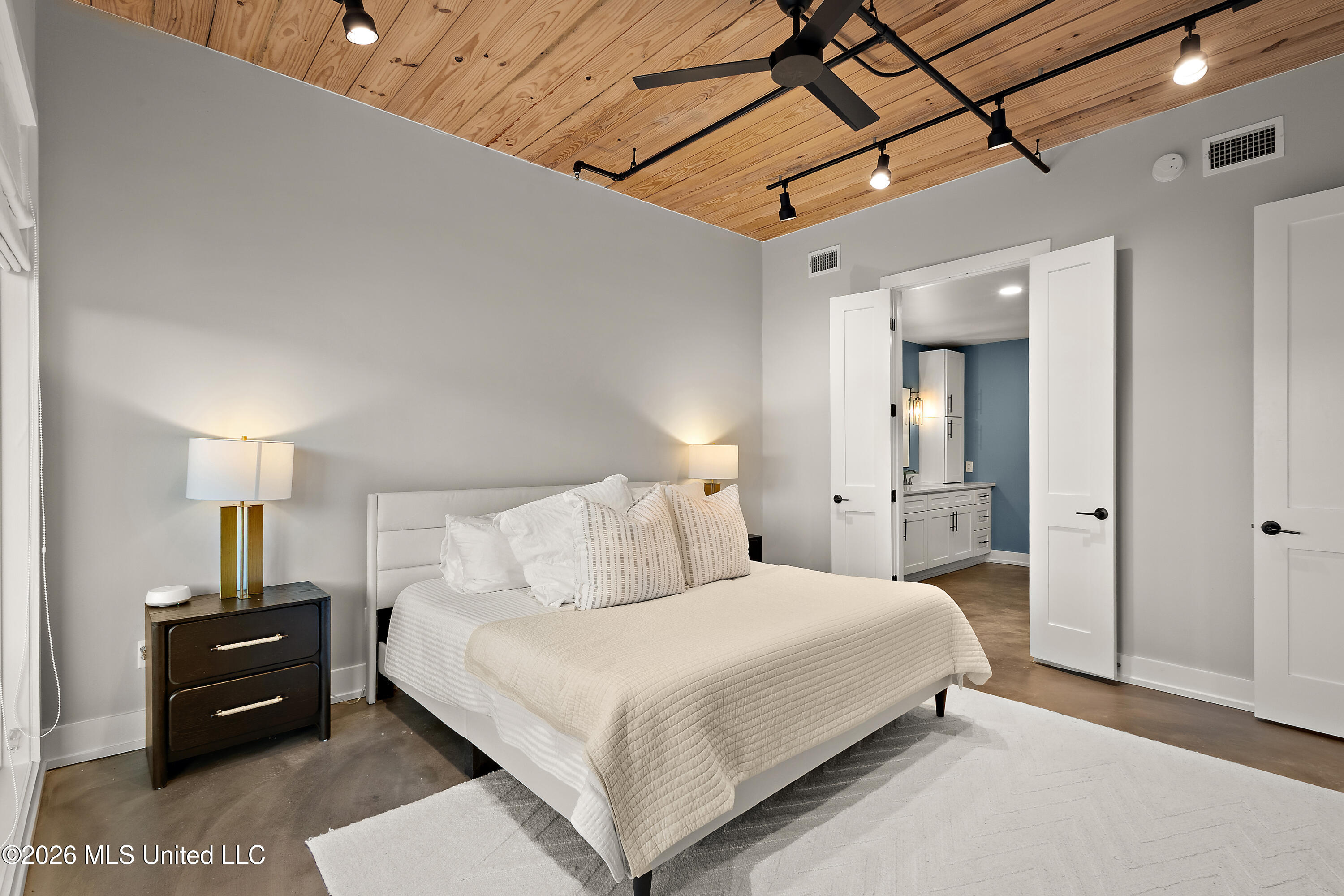 145 Republic Street, Unit 703 Madison, MS 39110 - Photo 18 of 39 25-HTP_2173
