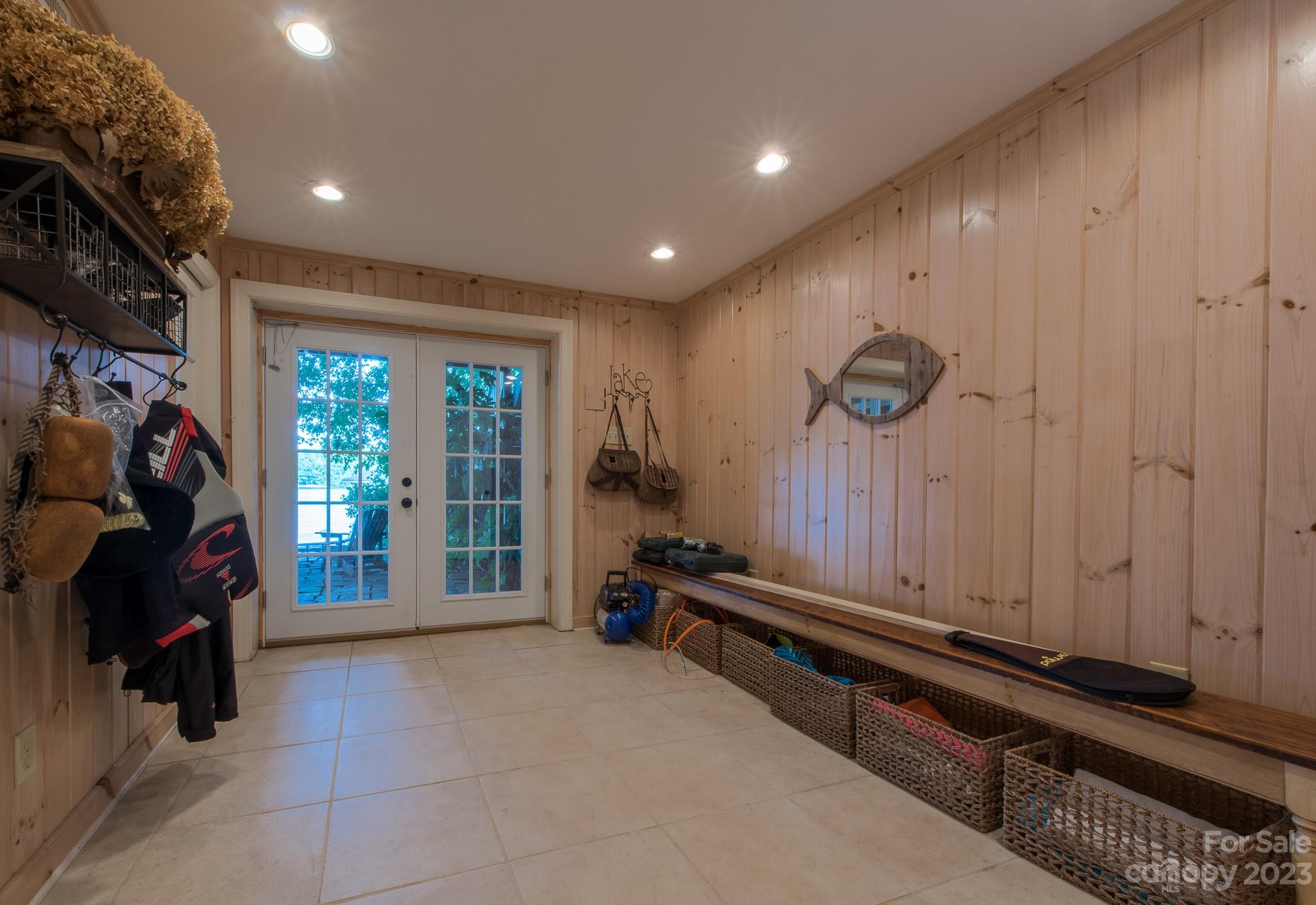 135 Winston Way Troutman, NC 28166 - Photo 45 of 48 a room with gym equipment and a large window