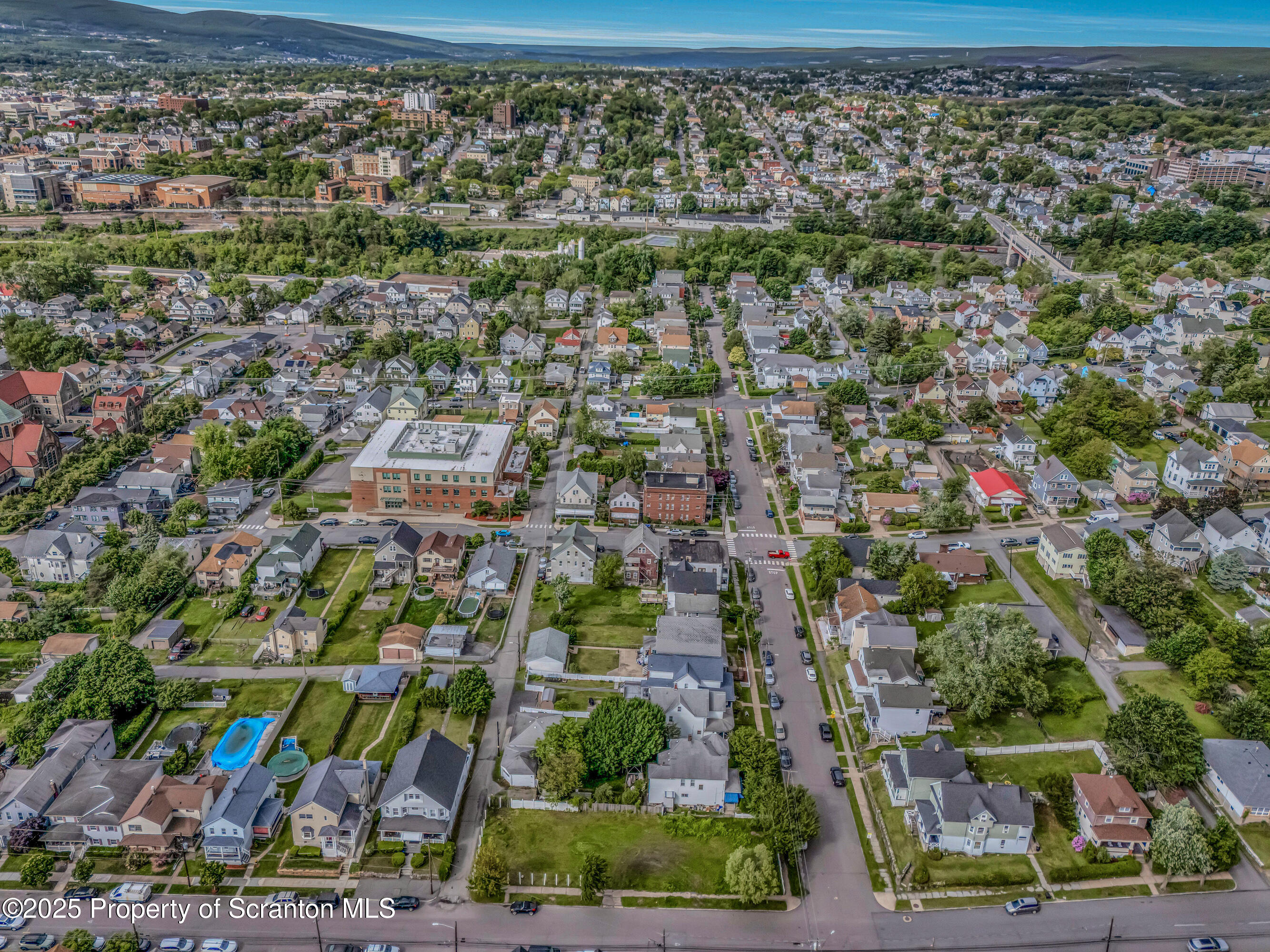 741 River Street Scranton, PA 18505 - Photo 6 of 16 River_-5