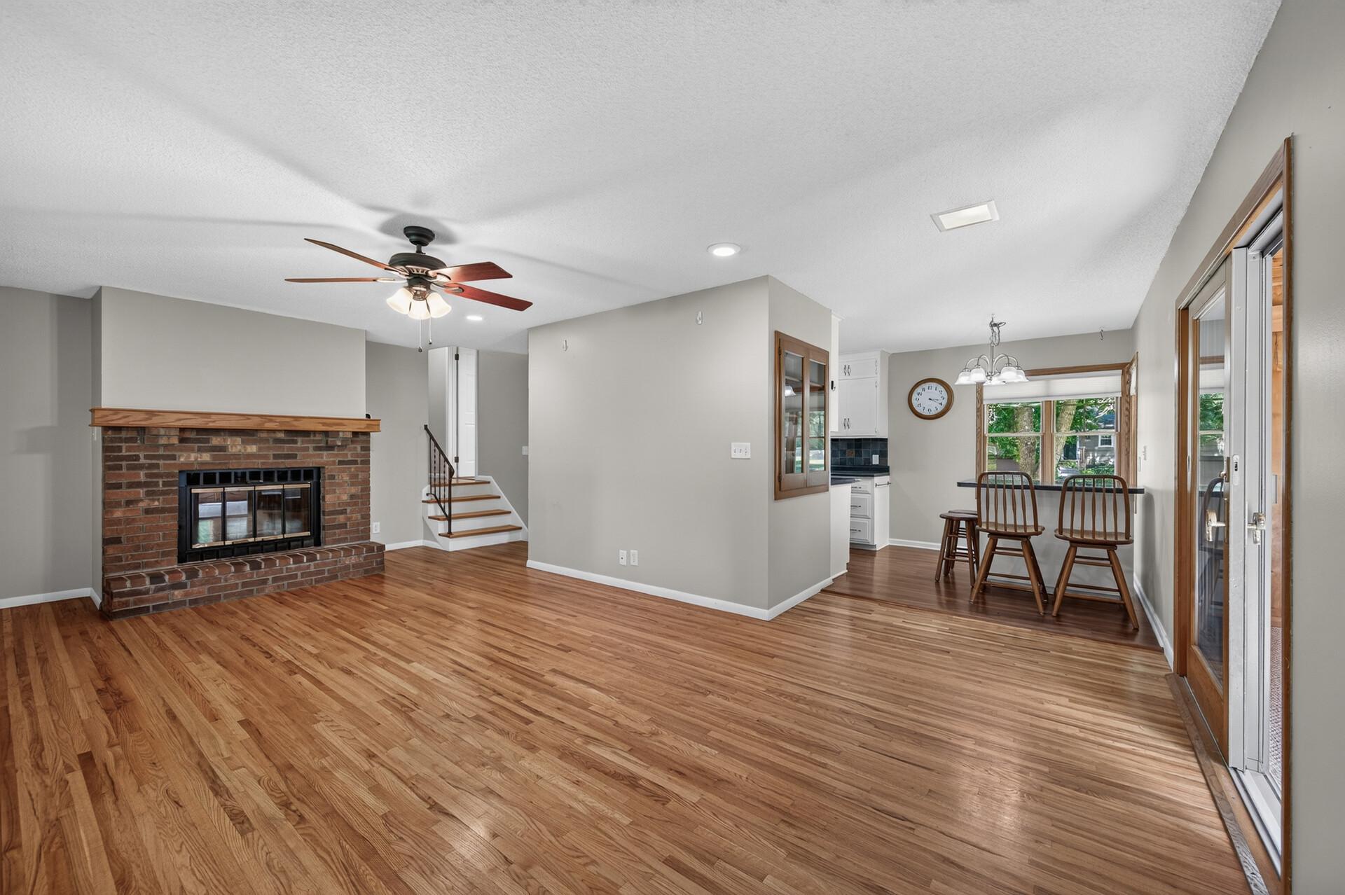 5302 Holiday Road Minnetonka, MN 55345 - Photo 10 of 30