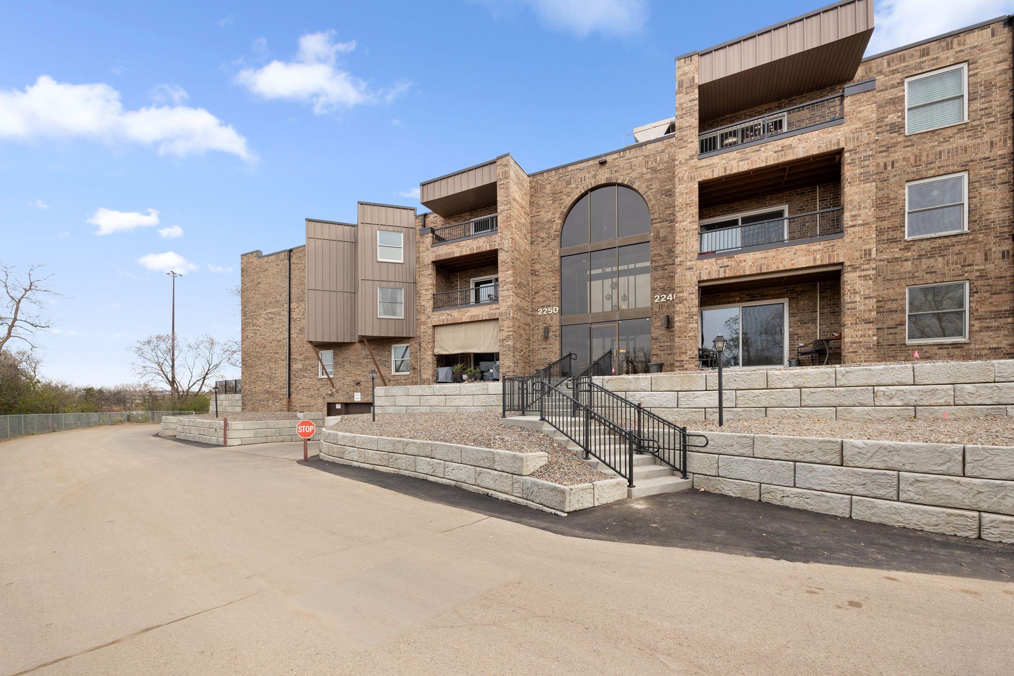 2250 Midland Grove Road, Unit 307 Roseville, MN 55113 - Photo 14 of 14